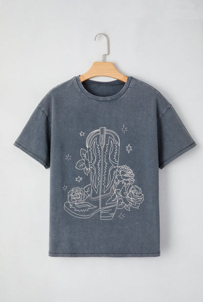 BOOTS & BLOOMS GRAPHIC TEE